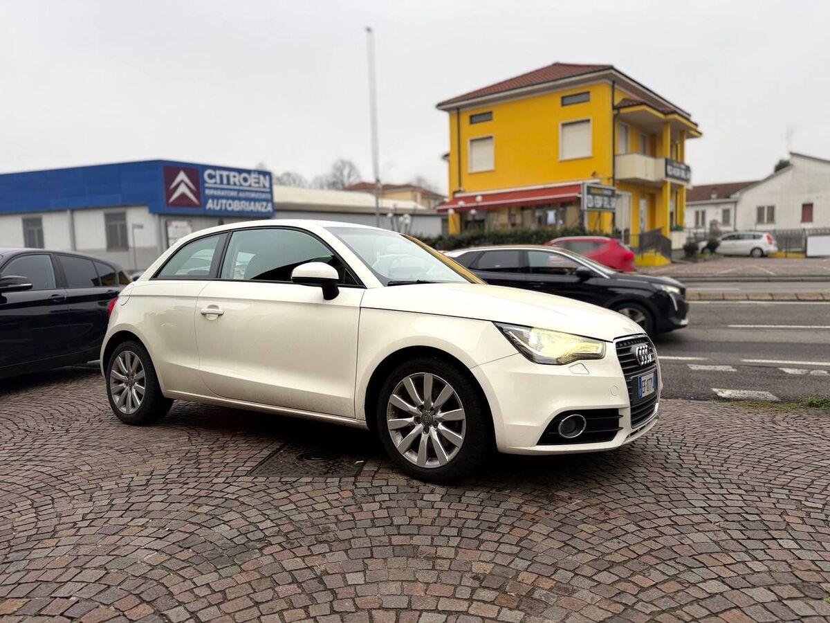 Audi A1 1.6 tdi Ambition 105cv