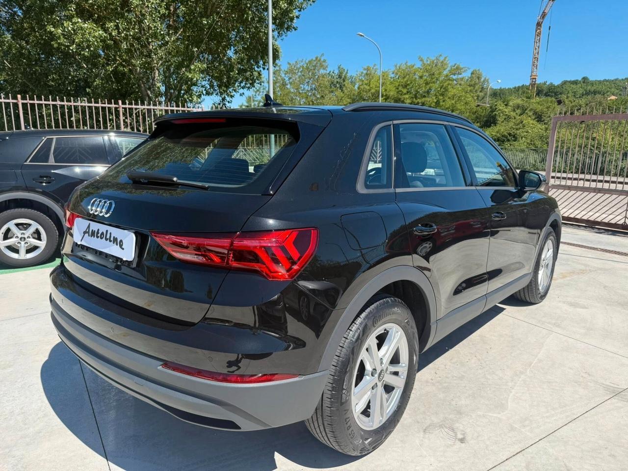 Audi Q3 2.0 TDI 150CV STRONIC (VARI ACCESSORI)