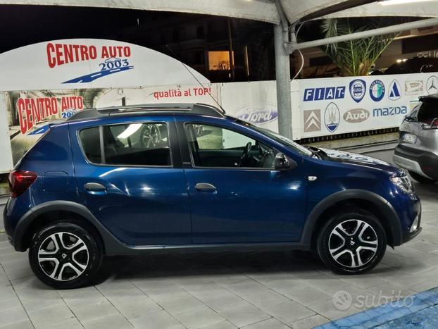 DACIA - Sandero - Stepway 1.5 dCi 90 CV Autocarro