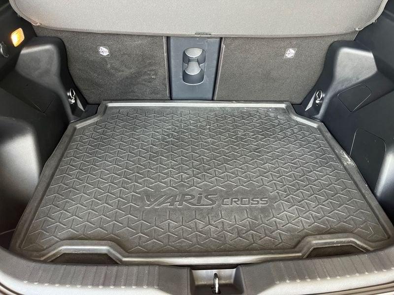 Toyota Yaris Cross Yaris Cross 1.5h Adventure fwd 116cv e-cvt