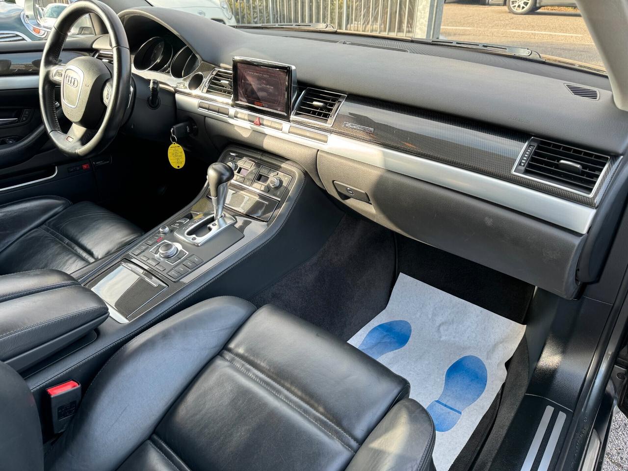Audi A8 S8 5.2 V10 quattro tiptronic