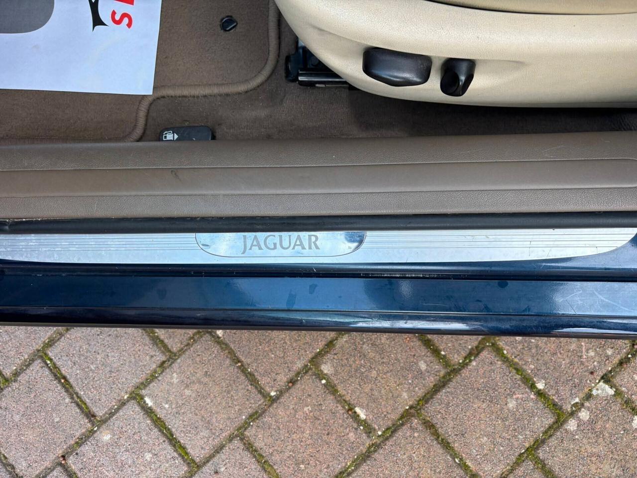 Jaguar X-Type 2.2D cat Classic/