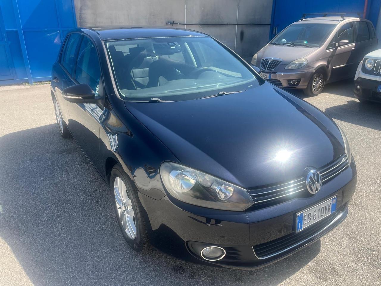 Volkswagen golf 5p-1.6 gpl - high Line-2010