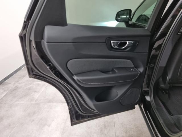 VOLVO XC60 B4 automatico Plus Dark