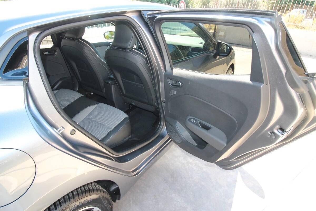 Renault Clio TCe 90 CV 5p Techno|11300KM|2025