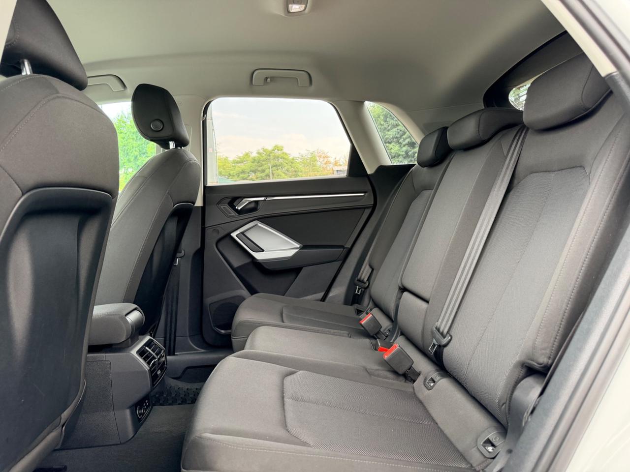 Audi Q3 40 TDI quattro S tronic line edition
