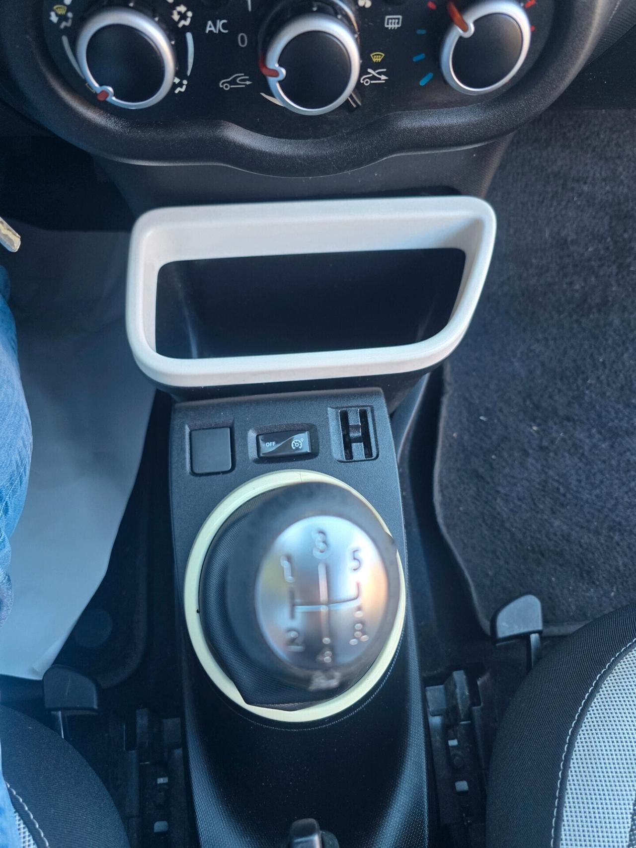 Renault Twingo SCe EDC Lovely