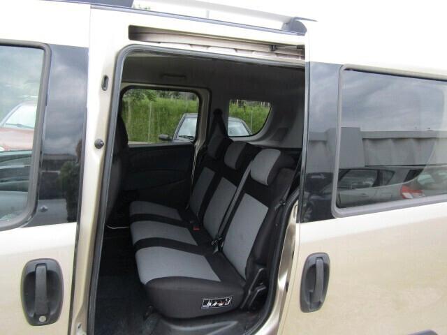 Fiat Doblo Doblò 2.0 MJT 16V Emotion con GANCIO
