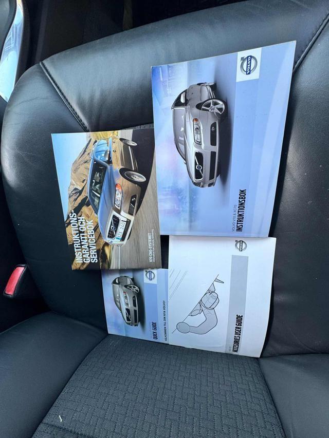 VOLVO V70 2.5 FT MOMENTUM AFV BI-FUEL