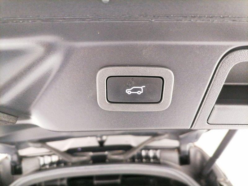 Land Rover Range Rover Velar 2.0d i4 240cv auto my19