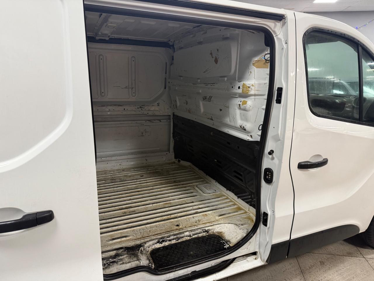 Renault Trafic T27 1.6Dci 120CV L1H1 Iva Compresa