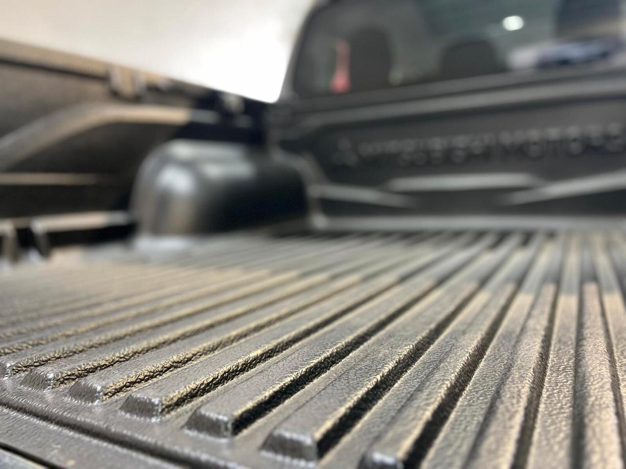 MITSUBISHI L200 2.3 D Double Cab 4x4 *2021* *UNICOPRO* *FULL*