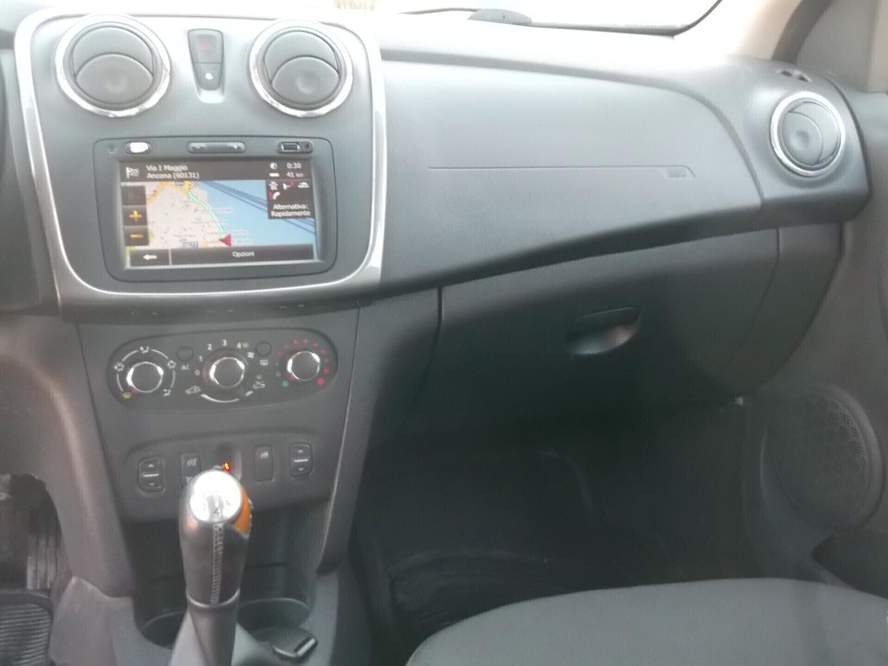 Dacia 'Stepway' 1.5 dci Neopatentati 2013