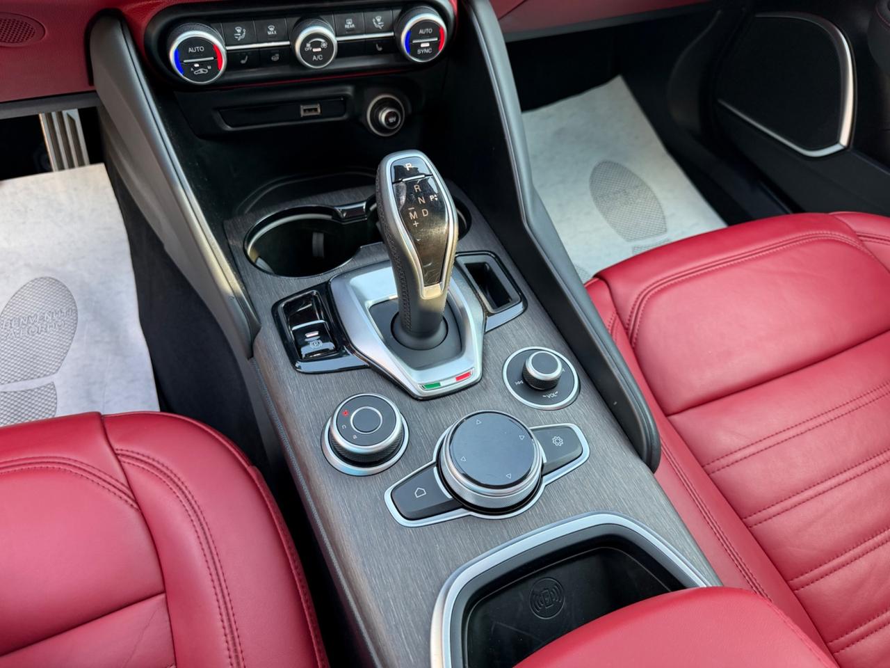 Alfa Romeo Giulia 2.0 Turbo 200 CV AT8 Ti