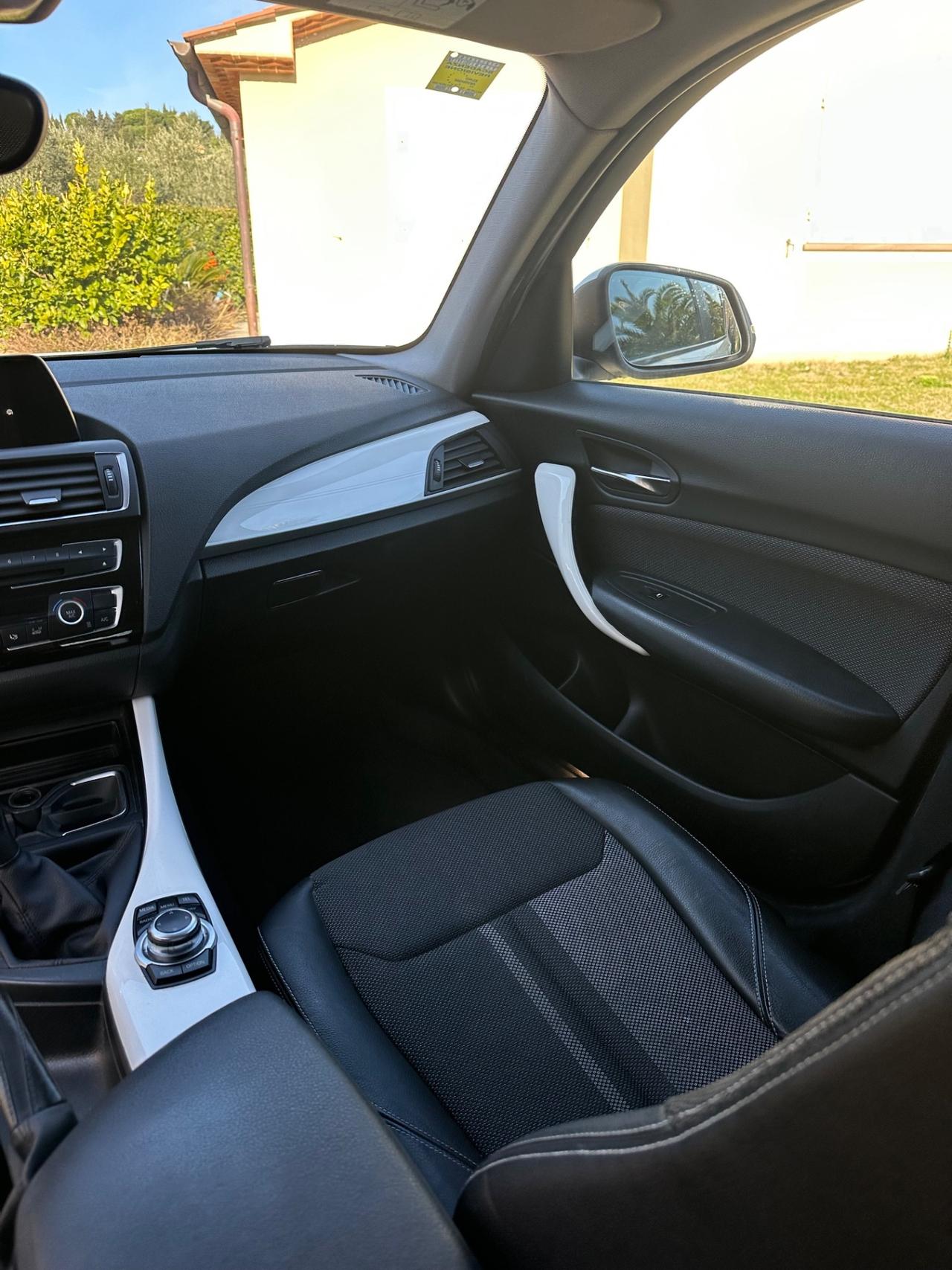 Bmw 116 116d 5p. Urban