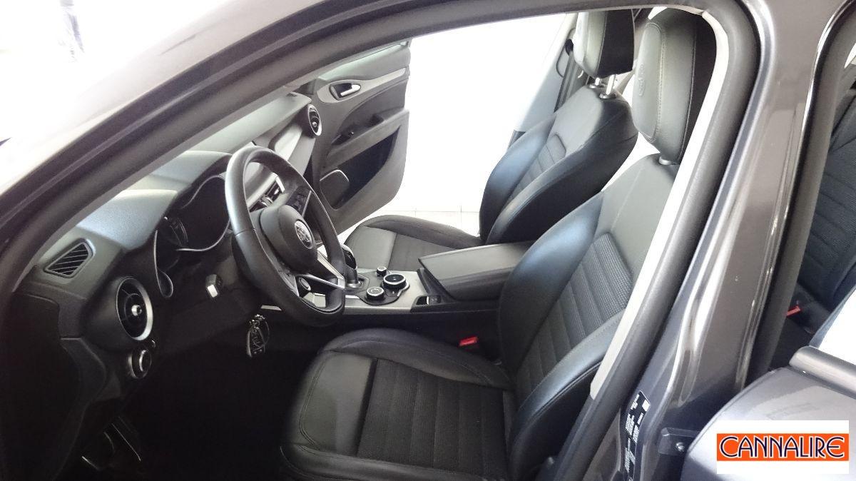 ALFA ROMEO - Stelvio - 2.2 T.diesel 210 CV AT8 Q4 Exec.
