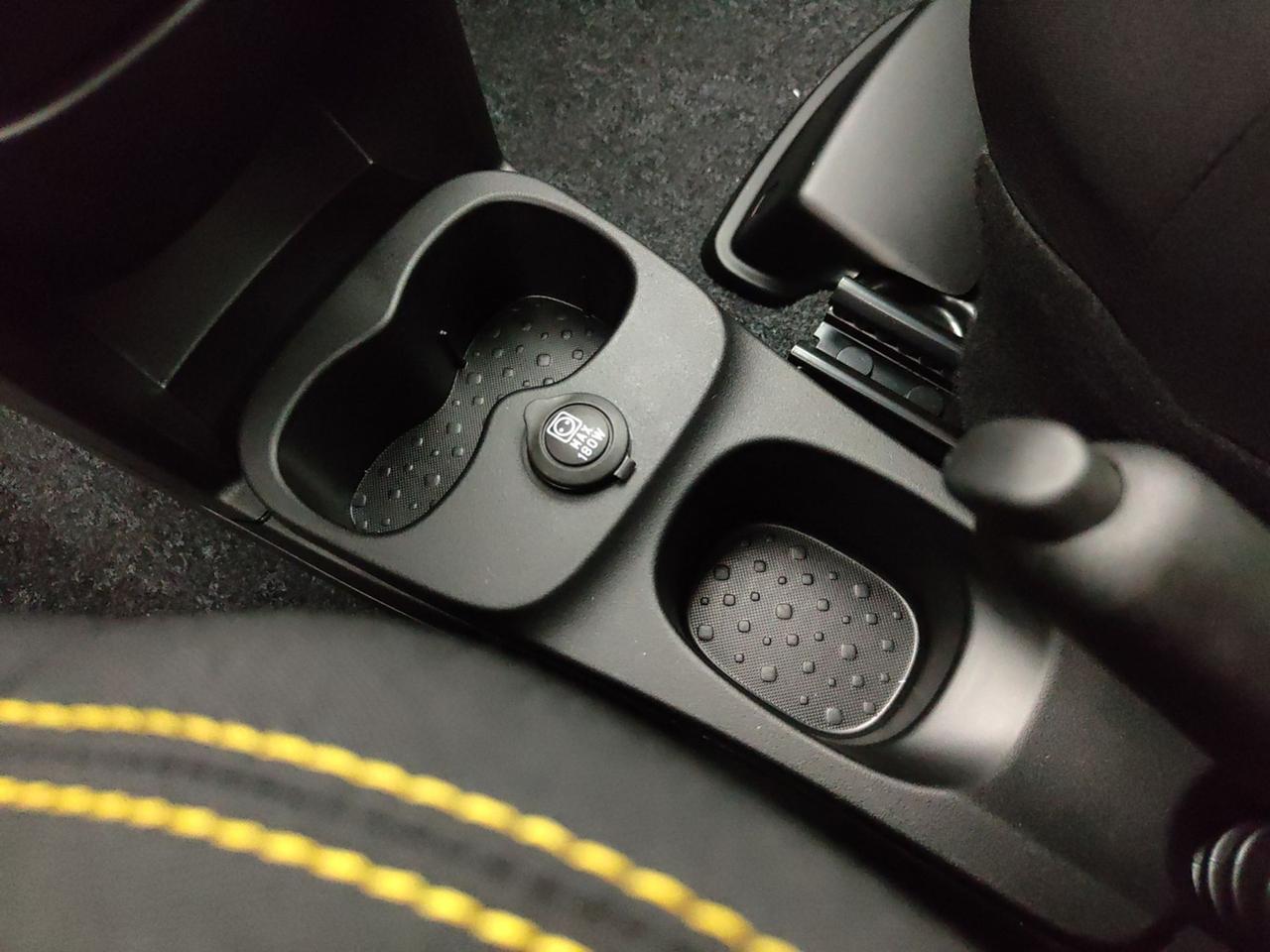 FIAT Pandina III 2024 Cross 1.0 70CV HYBRID CROSS