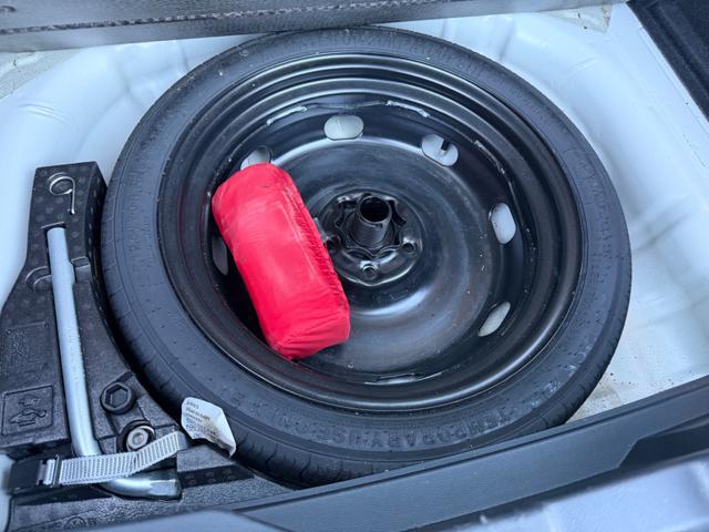 VOLKSWAGEN T-Roc TSI LIFE+NAVI+PARK AUTOMATICO+VIRTUAL+BICOLOR