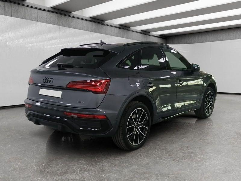 Audi Q5 Sportback 40 2.0 tdi mhev 12V Identity Black quattro s-tronic
