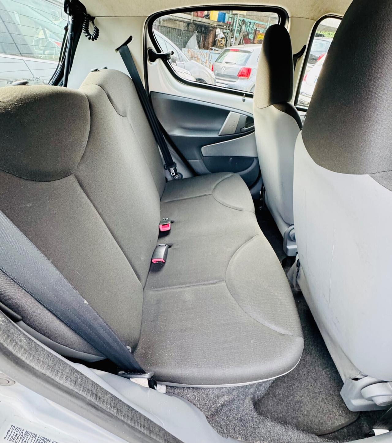 Toyota Aygo 1.0 12V 5 porte 80 mila KM ,