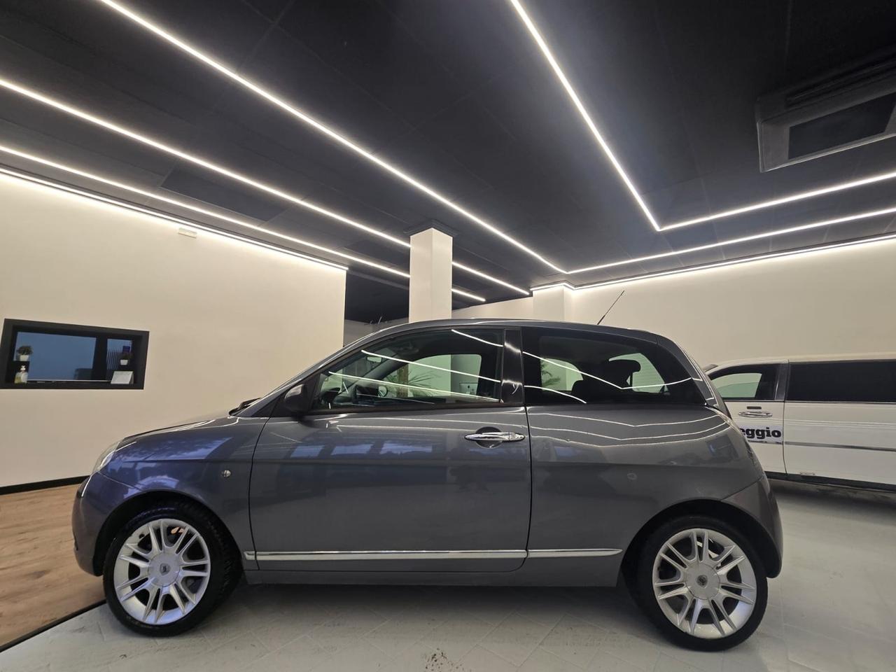 Lancia Ypsilon 1.2 Argento