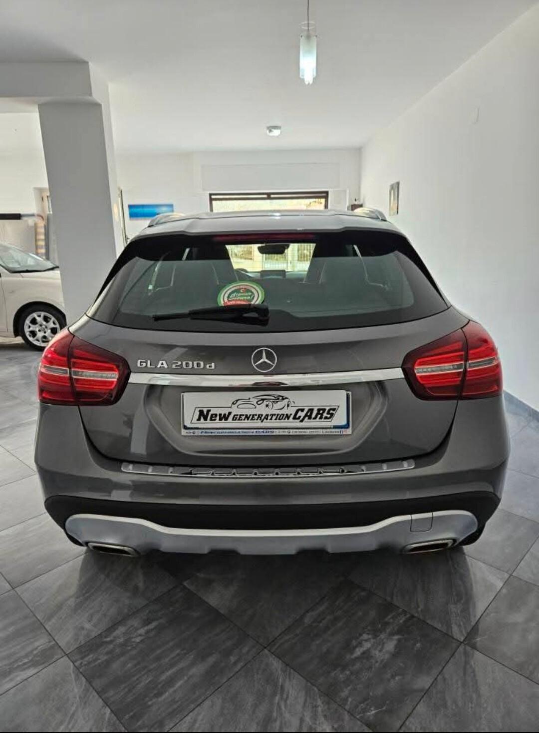 Mercedes-benz GLA 200 180 d Automatic Sport