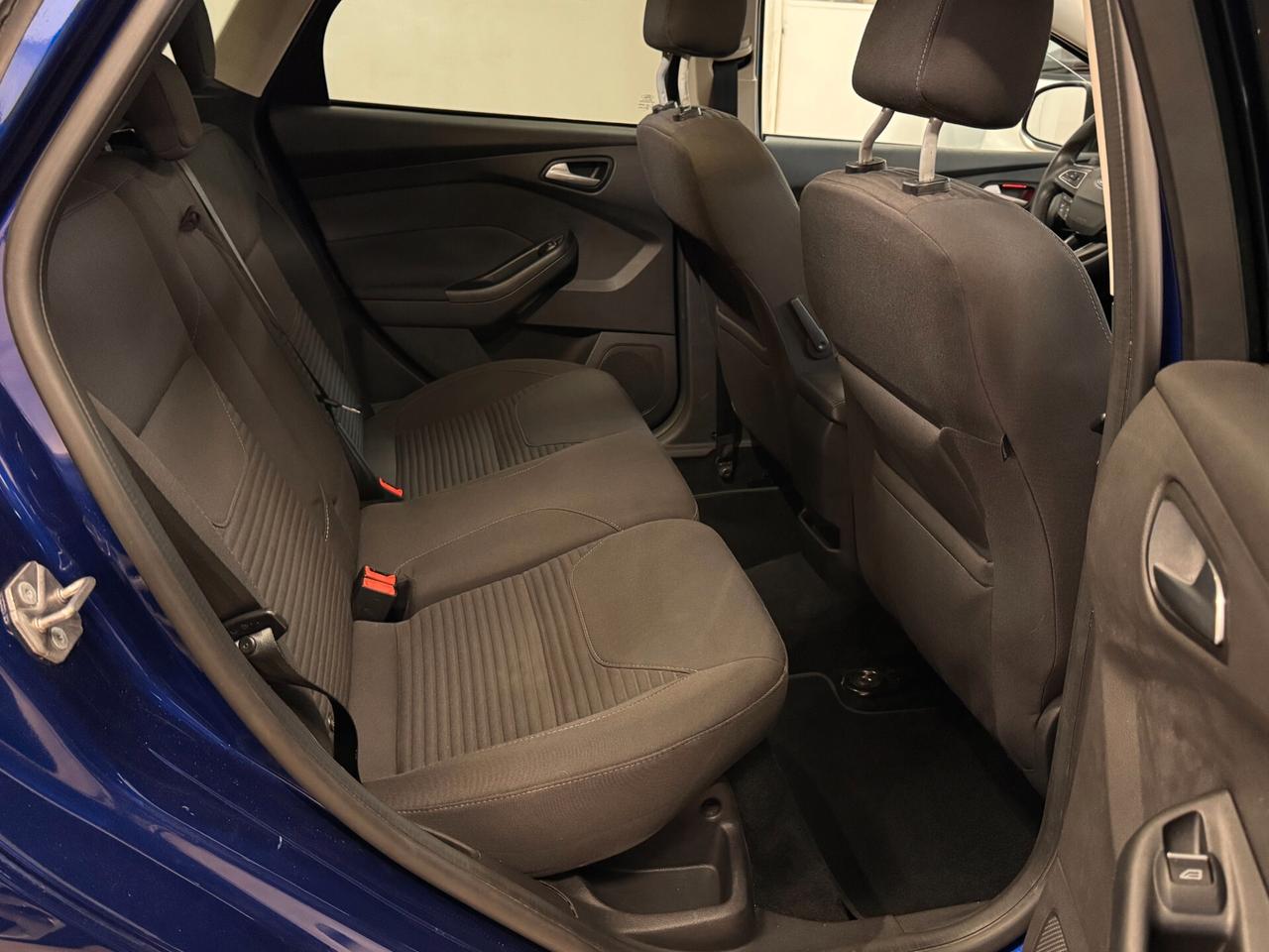 Ford Focus 1.0- 125 CV Titanium-UniPro-Garantita-Permute