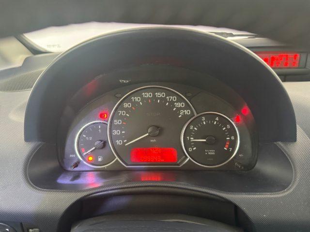 PEUGEOT 1007 1.4 Happy