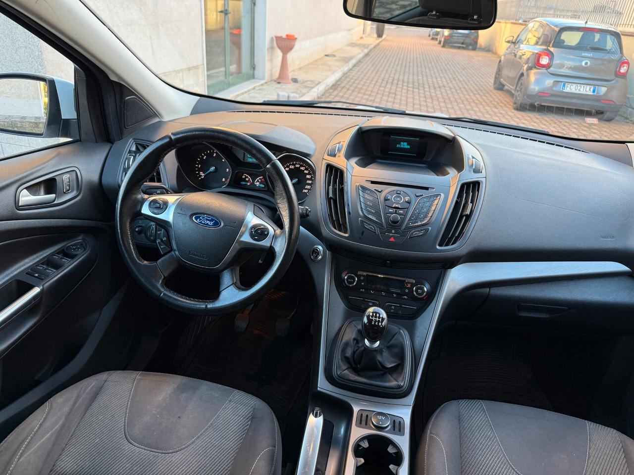 Ford Kuga 2.0 TDCI 120 CV S&S 2WD Bus. Privato Vende