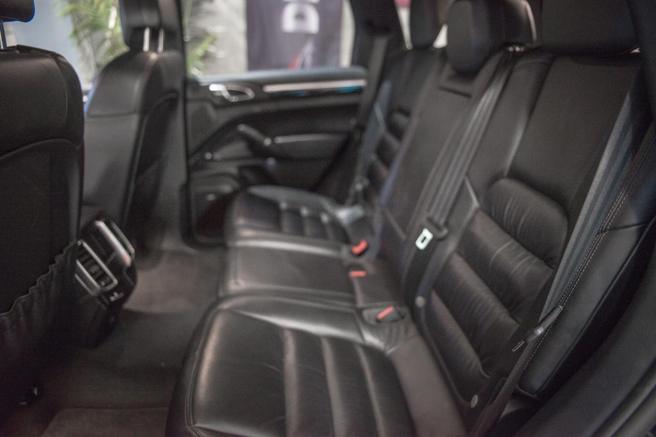 PORSCHE CAYENNE 3.0 V6 TDI 245CV TIPTRONIC CERCHI 21 NAVI PELLE TOTALE