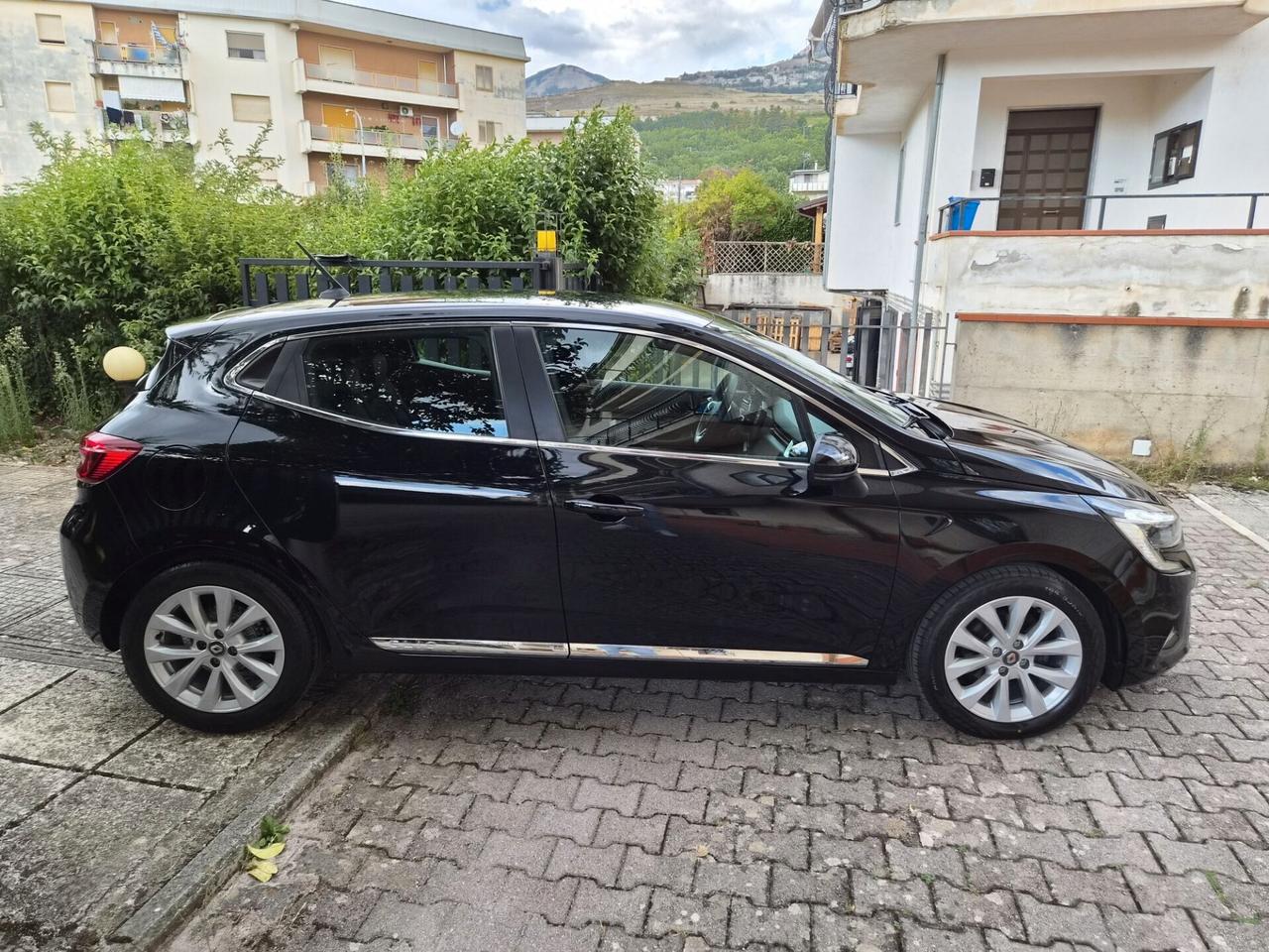Renault Clio TCe 90 CV 5 porte Intens