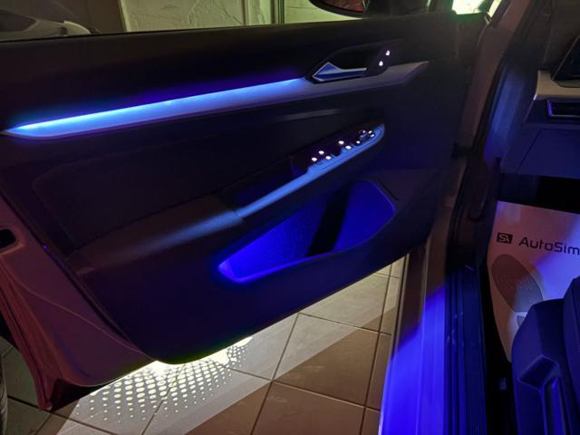 VOLKSWAGEN Golf 2.0 TDI DSG SCR Life COCKPIT-LUCI AMBIENTE
