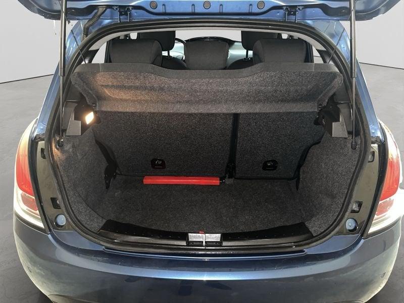 Lancia Ypsilon 1.0 FireFly Hybrid SCHERMO TOUCHSCREEN