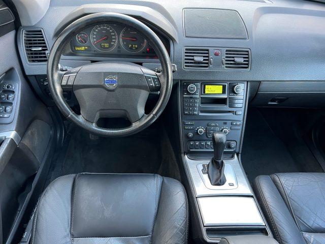 VOLVO XC90 2.4 D5 185 CV AWD Momentum 7 Posti