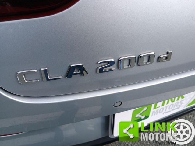 MERCEDES-BENZ CLA 200 d Automatic Shooting Brake AMG Line Premium
