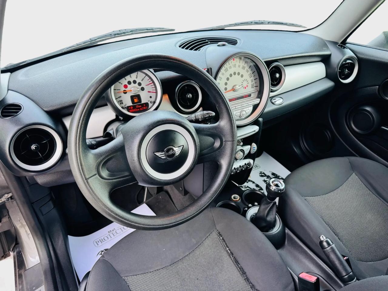 Mini 1.6 16V One (55kW)