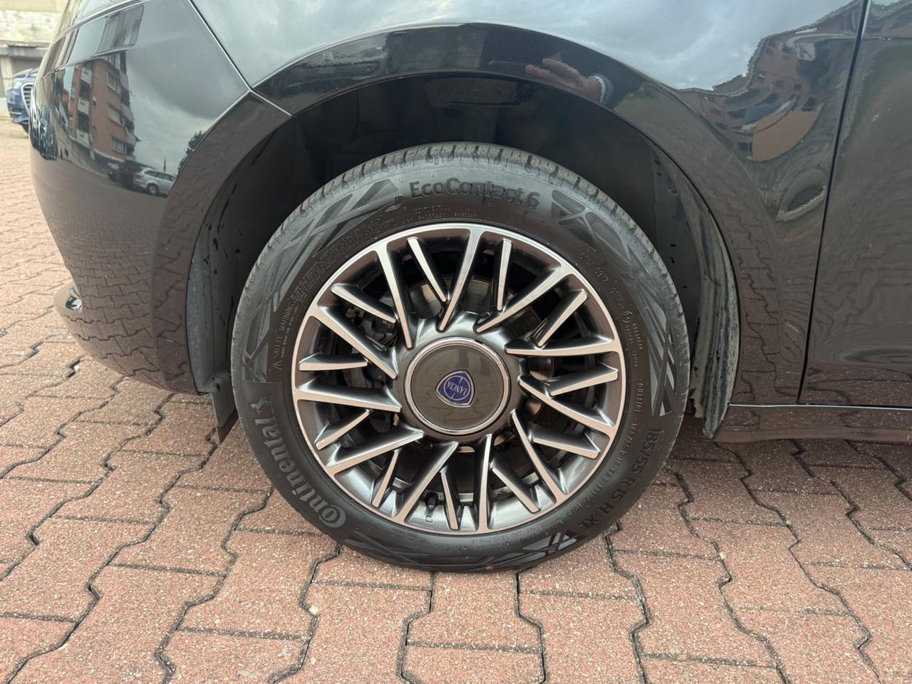 Lancia Ypsilon 1.0 Firefly Hybrid Gold PERFETTA!!!