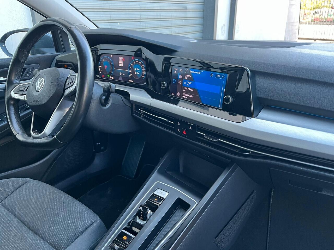 Volkswagen Golf 1.5 TGI DSG Style UNIPROPRIETARIO