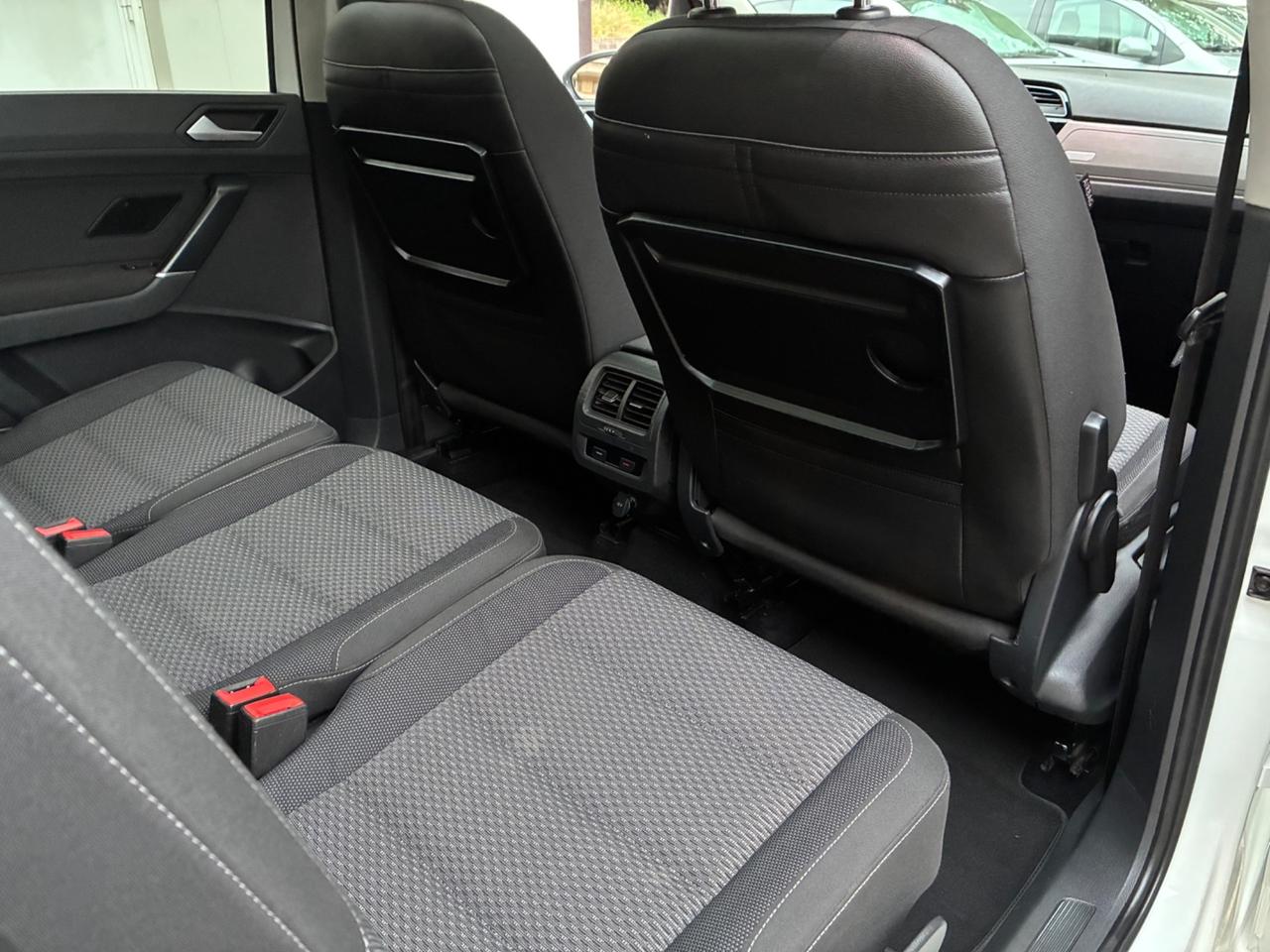 Volkswagen Touran 1.5 TSI EVO DSG Executive BlueMotion Technology