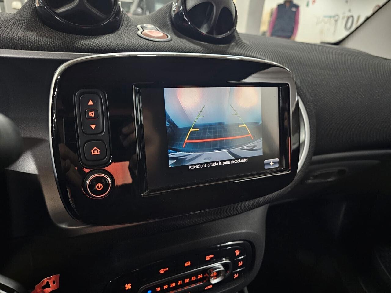 NUOVA SMART FORTWO CABRIO 1.0 BENZ 70CV AUTOMATIC SUPER PASSION