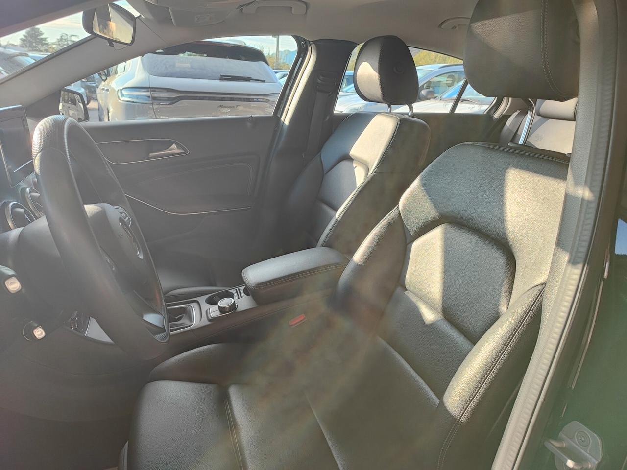 Mercedes-benz A 160 d Premium