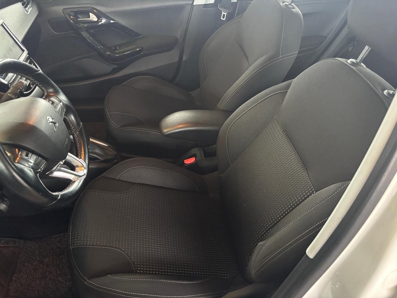 Peugeot 208 1.2 PureTech 82CV Allure NEOPATENTATO