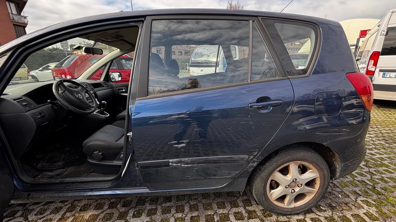 Toyota Corolla Verso 1.8 Benzina