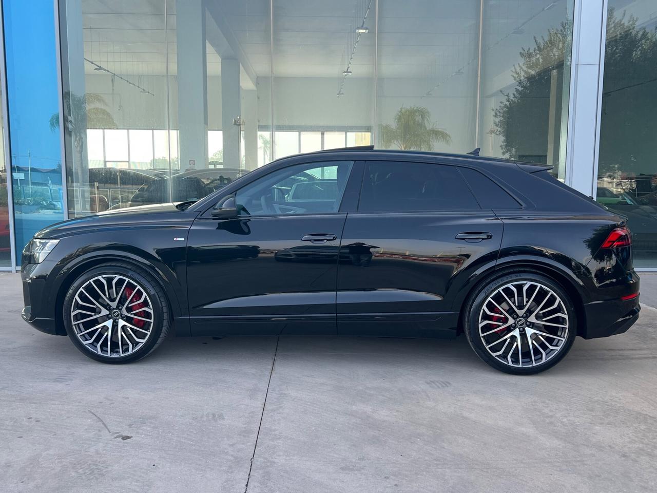 Audi Q8 SUV TDI quattro 286Cv tiptronic S line edition - possibilità noleggio no scoring