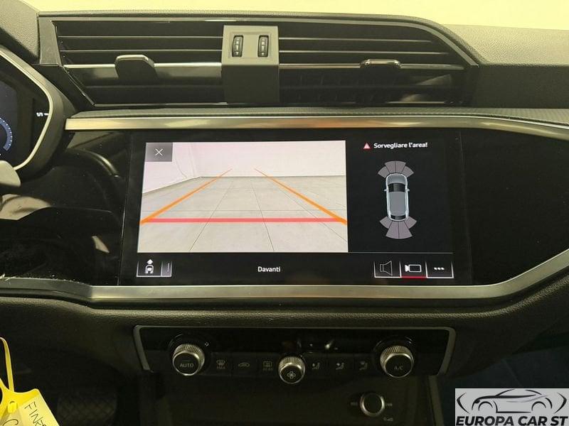 Audi Q3 Sportback 40 TFSI SPORTBACK quattro S tronic Business Plus SPB