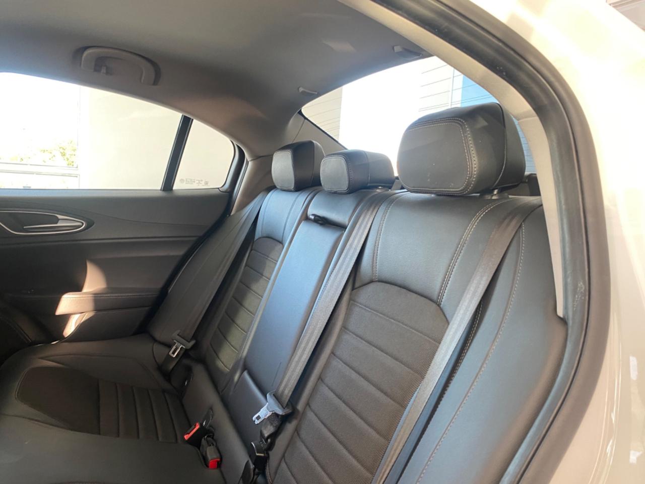Alfa Romeo Giulia 2.2 TurboD B-tech AT8 FULL LED2020
