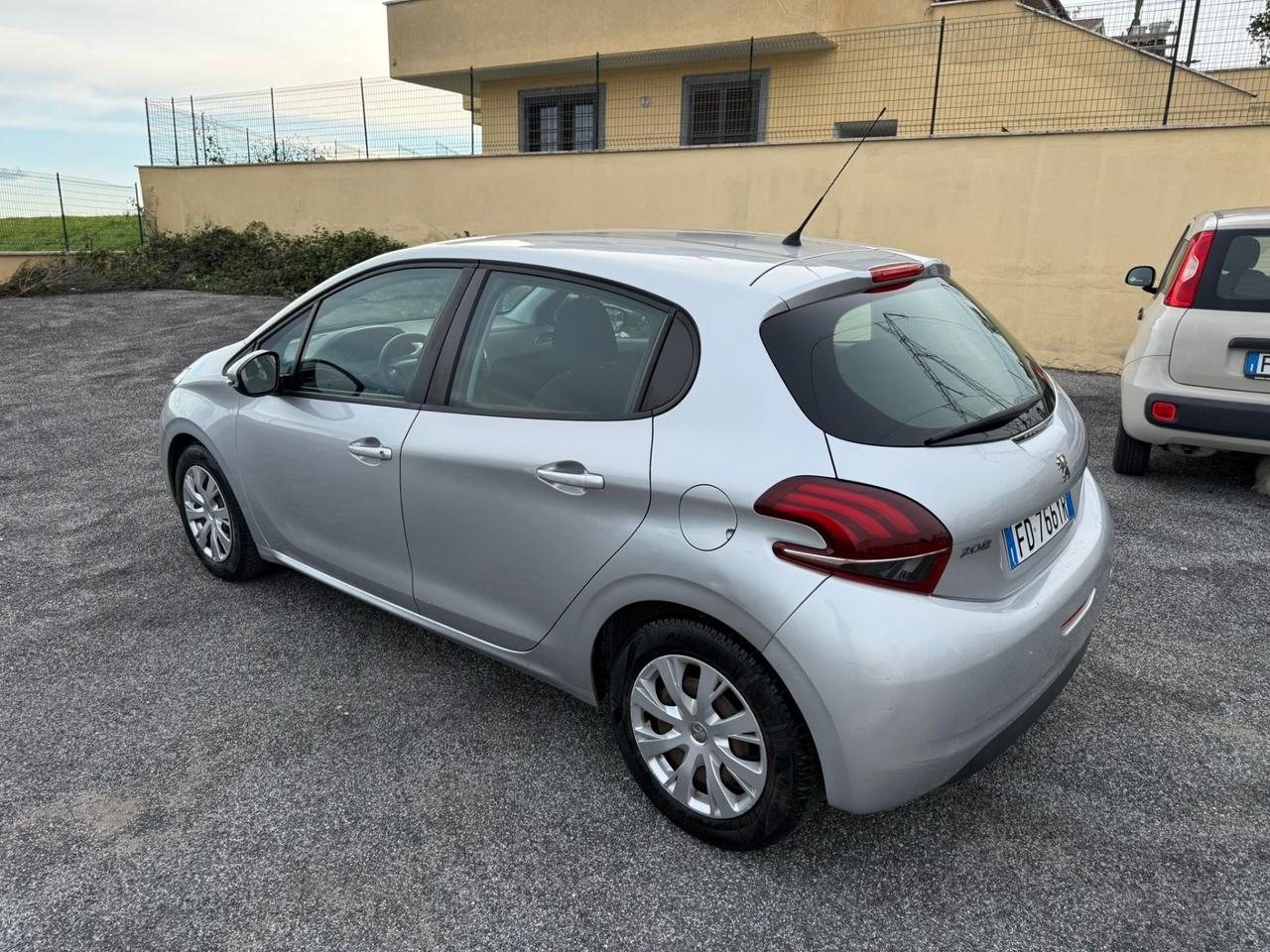 Peugeot 208 PureTech 68 5 porte Access