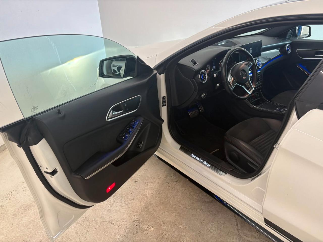 Mercedes-Benz CLA 250 50 Automatic Premium