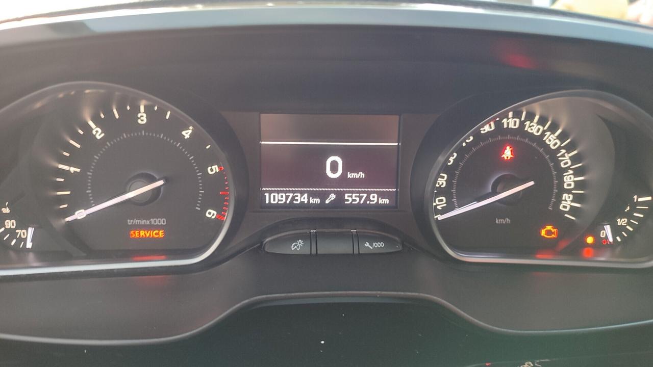 Peugeot 208 BlueHDi 75 5 porte Allure