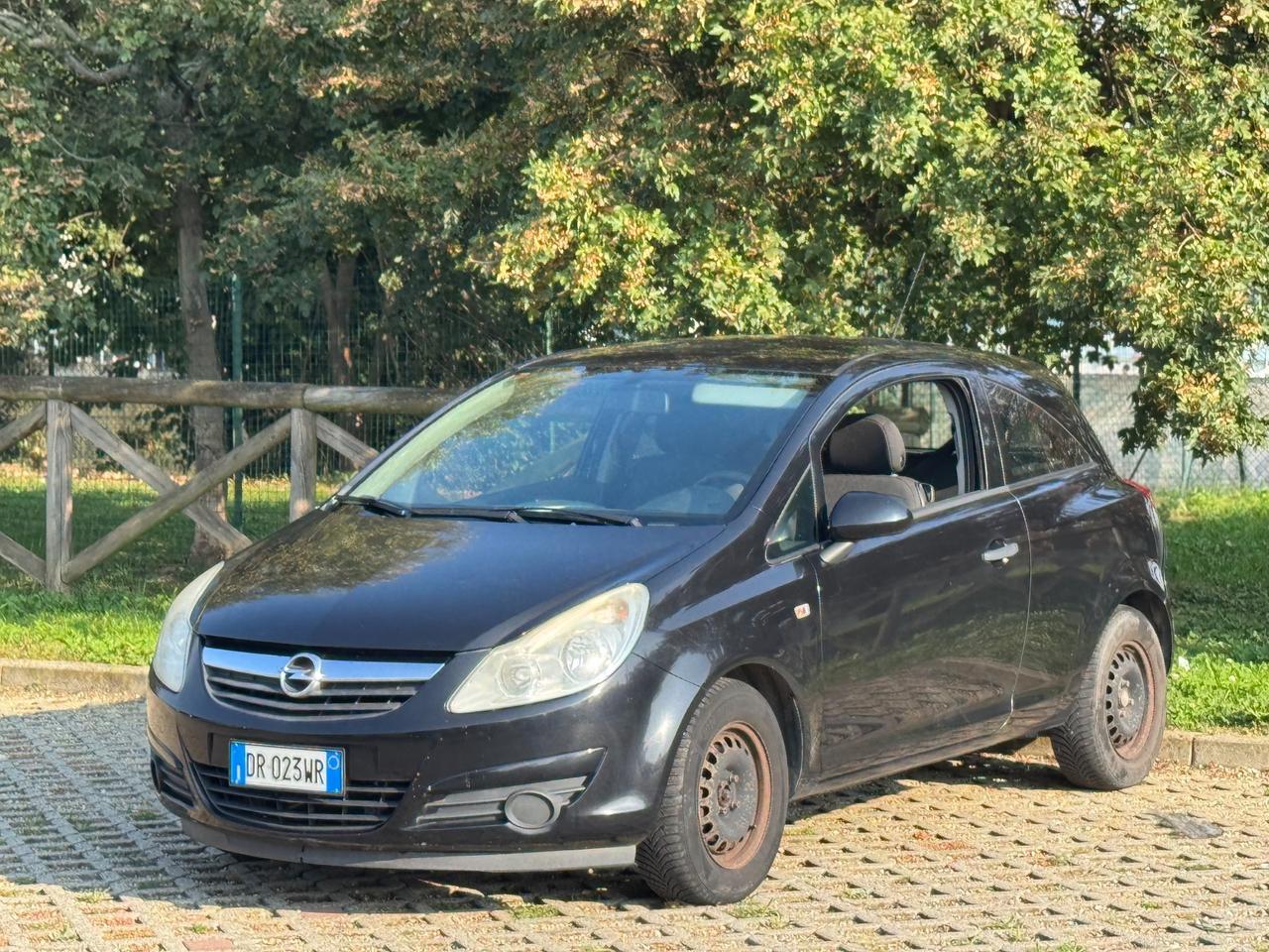 Opel Corsa 1.2 3 porte Easytronic Sport